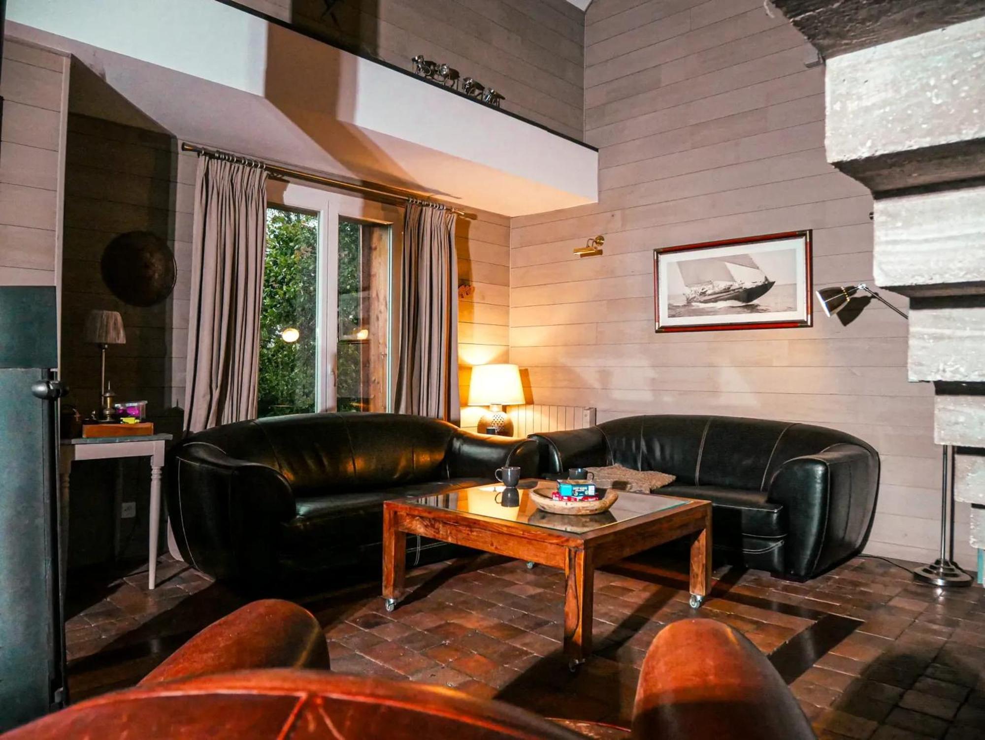 Chalet Chaleureux A Marigny-L'Eglise Avec Vue Sur Lac Et Montagne Eksteriør billede